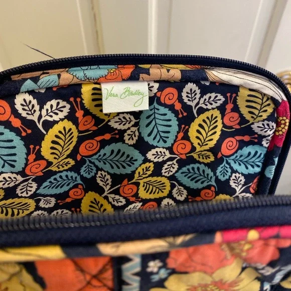 Vera Bradley soft tablet case - Picture 4 of 5